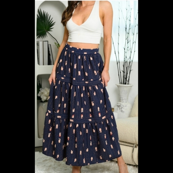 5⭐ Navy Bohemian gypsy multi tiered ruffle long lightweigh high waist maxi skirt - Picture 2 of 9